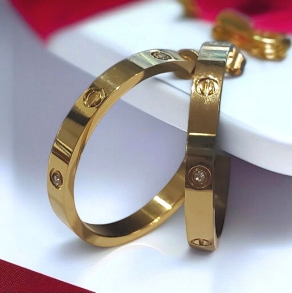 Luxury 18k Gold Plated Love Screw Zircon Crystal Hoop Earrings - Picture 2 of 7